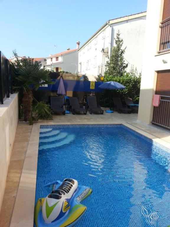 Villa Patricija-Apartmani Poreč Exterior foto